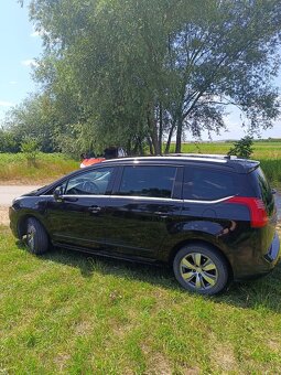 Predám 7 miestne auto PEUGEOT 5008 110kW, 2.0 hdi - 6