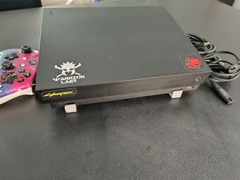 Xbox one x - 6