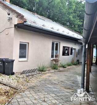 Na prenájom priestor s veľkou terasou v Nových Zámkoch - 6