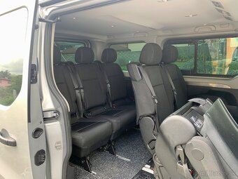 Prenajom auta Renault Trafic 8 miestne auto - 6