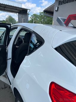 Opel astra 1,4 benzín rok 2010 - 6