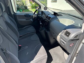 Citroën Jumpy 2.0HDi 94kW 9miest - 6