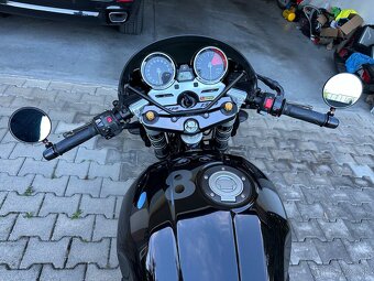 Yamaha XJR 1300 Racer - 6