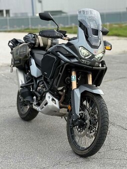 predám Honda Afrika Twin 2023 CRF 1100D2 - 6