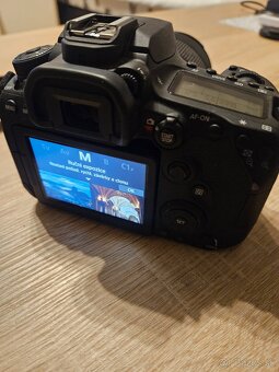 Canon EOS 90D - 6