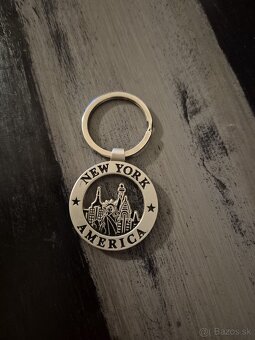 9ks - Kľúčenky rôzne druhy - 6