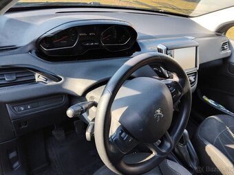 Predám Peugeot 208 1,2benzin - 6