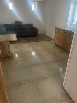 3 izbovy dom - Šenkvice - 6