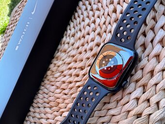 Apple Watch 7 45mm Nike - 6