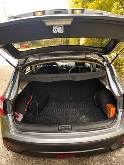 Nissan Qashqai 1.6 benzín, 2012 - 6