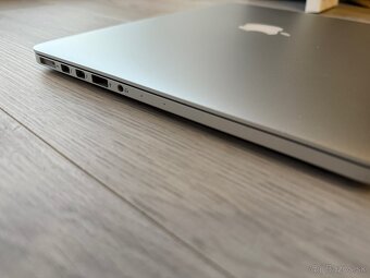 MacBook Pro 13” Retina (Early 2015) – i7 / 16 GB RAM - 6