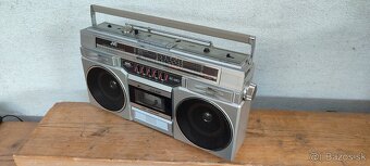 Radiomagnetofon JVC - 6