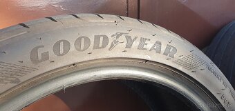 215 /45 r17 GOOD YEAR - 6