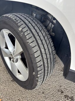 Škoda Karoq 1.6 TDI Live DSG - 6