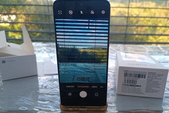 Mobilní telefon Honor X8 6GB + 2GB RAM / 128GB / Android 13 - 6