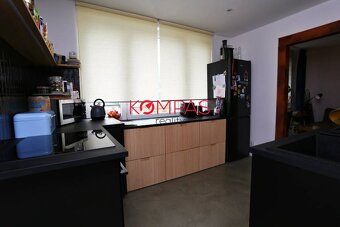 MODERNE ZREKONŠTRUOVANÝ A KOMPLETNE ZARIADENÝ 2-IZB. BYT S L - 6