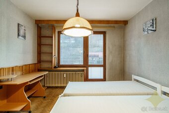 Exkluzívne na predaj veľký 3 izbový byt o výmere 81.30 m2 vo - 6