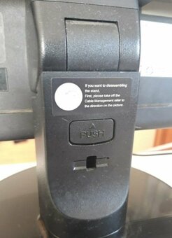 funkcny monitor 19 palcovy znaka LG bez repro - 6
