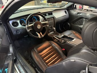 Ford Mustang 2014 V6 premium top výbava - 6