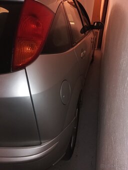 Ford Focus 1.8 TDCi Ghia - 6