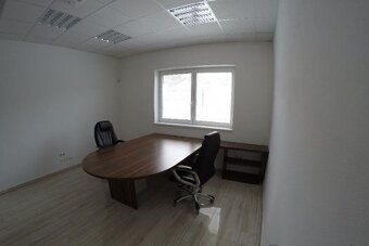 4 kancelárie v modernom objekte pri Nitre - 6