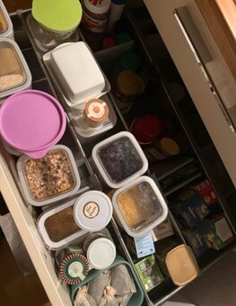 Krémová linka ve vysokém lesku se spotřebiči,5867 - 6