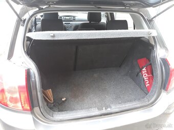 Na predaj Toyota Corolla 1.4 diesel 66kW r.v. 2005 - 6