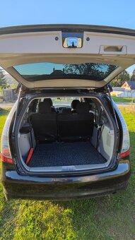 Mitsubishi Grandis - 6