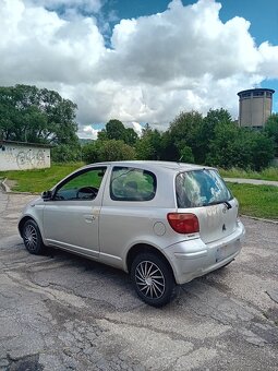 Toyota yaris - 6