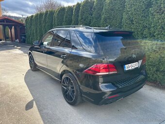 Mercedes Benz 43 AMG - 6