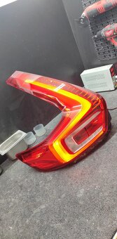 Zadné svetlo VOLVO XC40 - 6