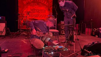 Nová Donner HUSH-X mahagony - 6