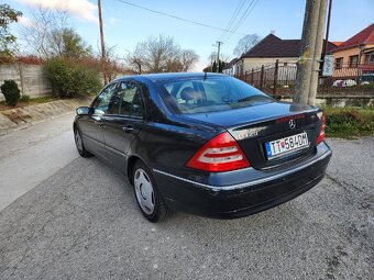 Mercedes C 320 - 6
