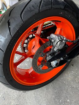 Predám KTM DUKE 890GP - 6