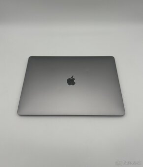 MacBook Pro 15" 2019 Space Gray (100% Batéria) + ZÁRUKA - 6