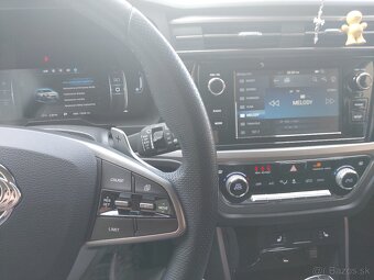 SsangYong Korando Style + 4×4 automat, 15 300km - 6