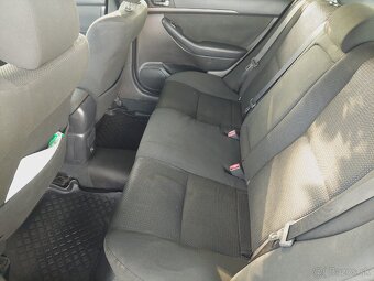 Toyota avensis - 6