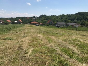Na predaj investičný stavebný pozemok pre 3 RD, Trenč.Jastra - 6