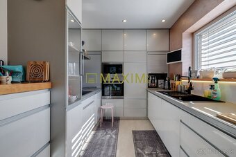 Elegantná novostavba 4,5-izbového domu v tichej časti Malaci - 6