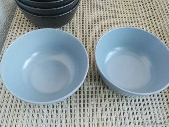 Porcelanove misky IKEA, objem 500 ml, farba cierna a modra - 6