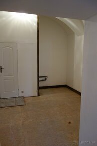 2 izb. byt so saunou v historickom dome v centre - 6
