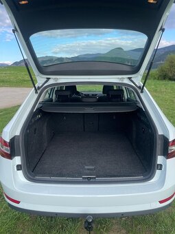 ŠKODA SUPERB III combi 2.0 TDI 110kw - 6