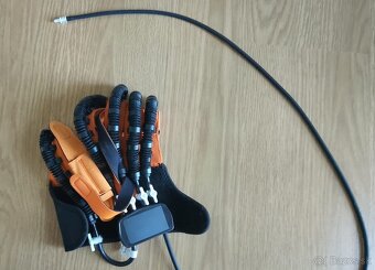 Robotická rehabilitačná rukavica - pravá ruka - 6