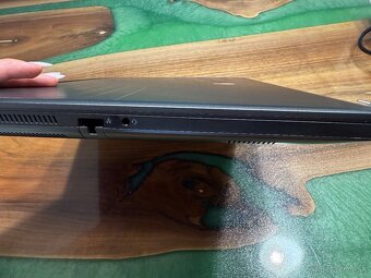 Alienware m15 Ryzen Edition R5 - 6