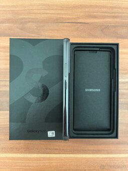 Samsung Galaxy S22 – 128 GB (čierny) - 6