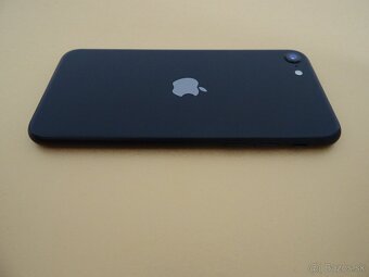 iPhone SE 2020 64GB - ZÁRUKA 1 ROK - 6