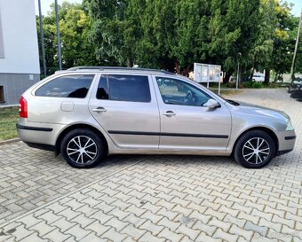 Škoda Octavia 2 Combi 2,0TDI 103KW 140"PS Elegance - 6