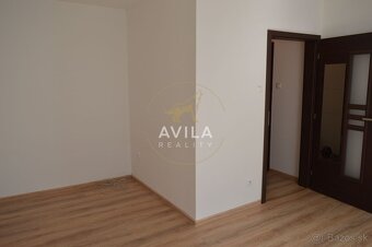NA PREDAJ: 1izbový byt 30m2, kompletná rekonštrukcia - Trnav - 6