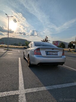 Subaru Legacy - 6