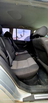 Volkswagen Golf - 6